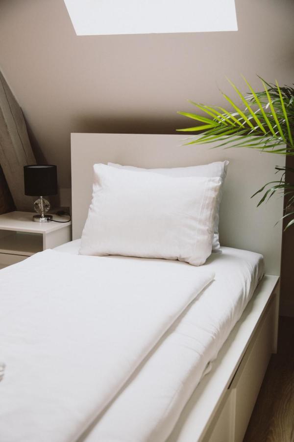 Apartamenty Leszno Ngoại thất bức ảnh
