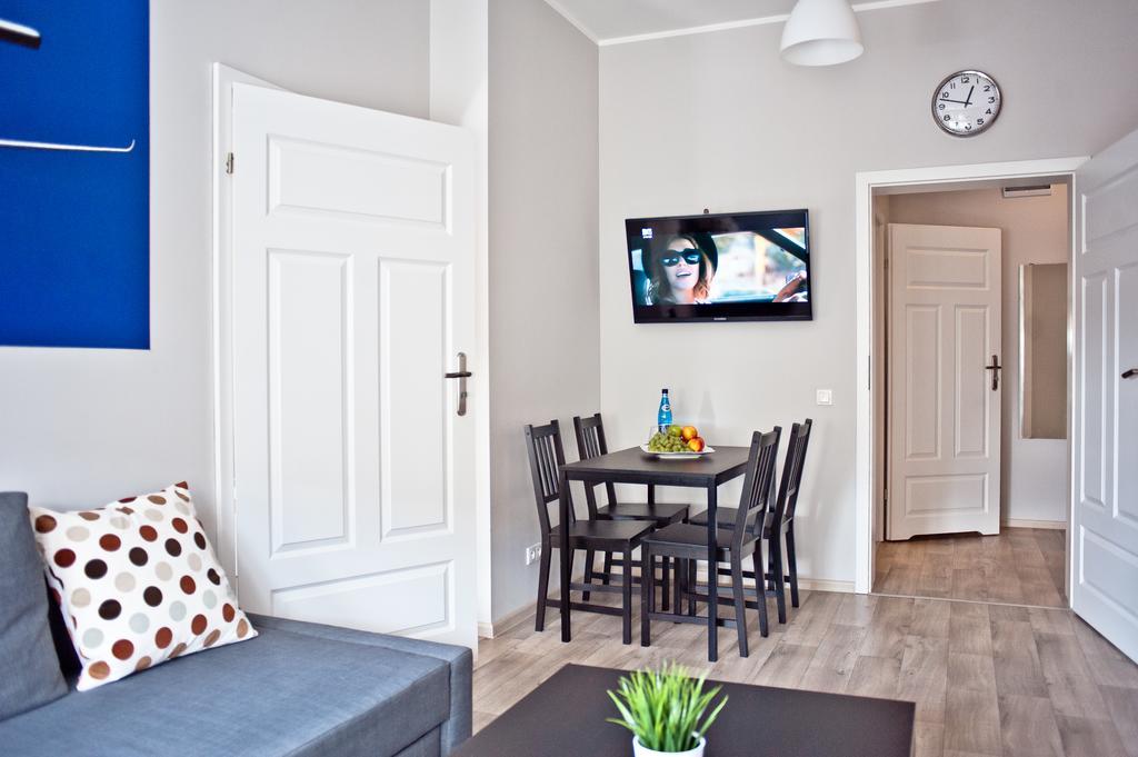 Apartamenty Leszno Phòng bức ảnh